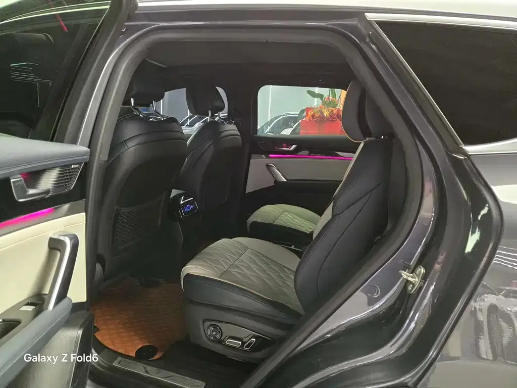BYD Tang New Energy 2023 из CN, фото 8
