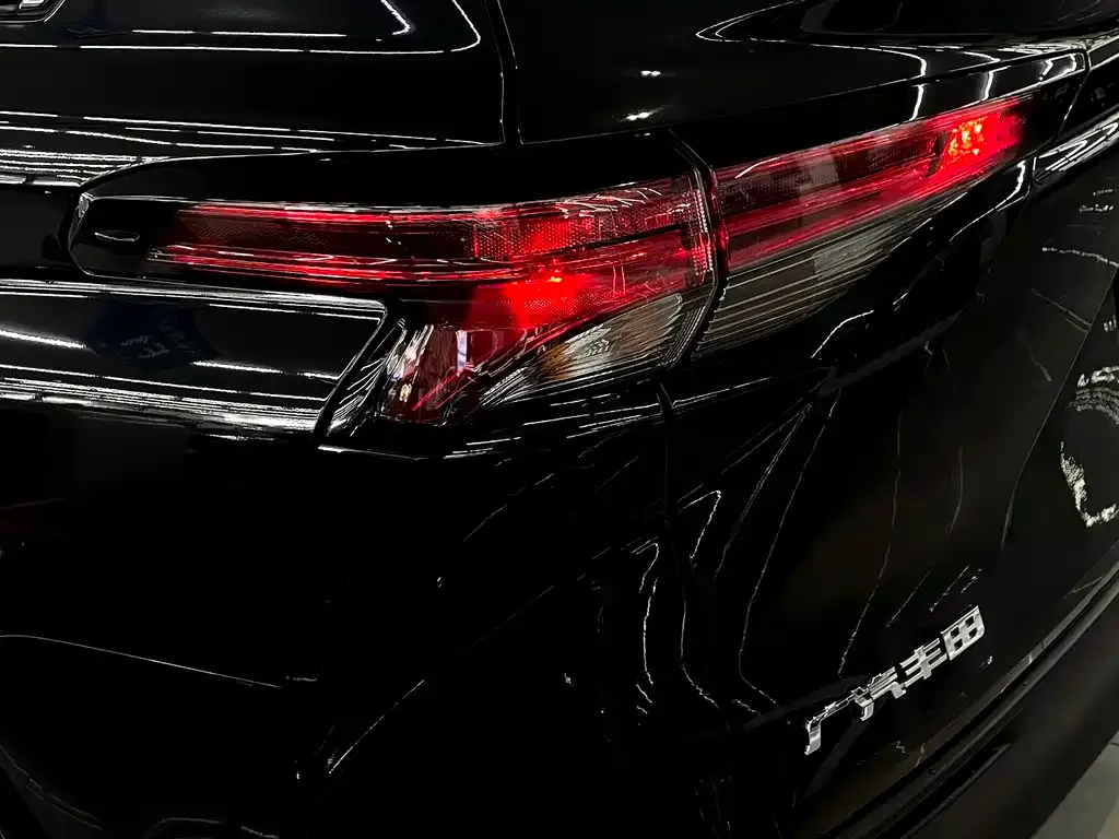 Toyota Sienna 2023 из CN, фото 7