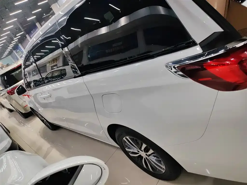 Buick GL8 2022 из CN, фото 5
