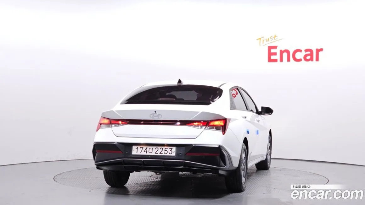 Hyundai AVANTE 2024 из KR, фото 4