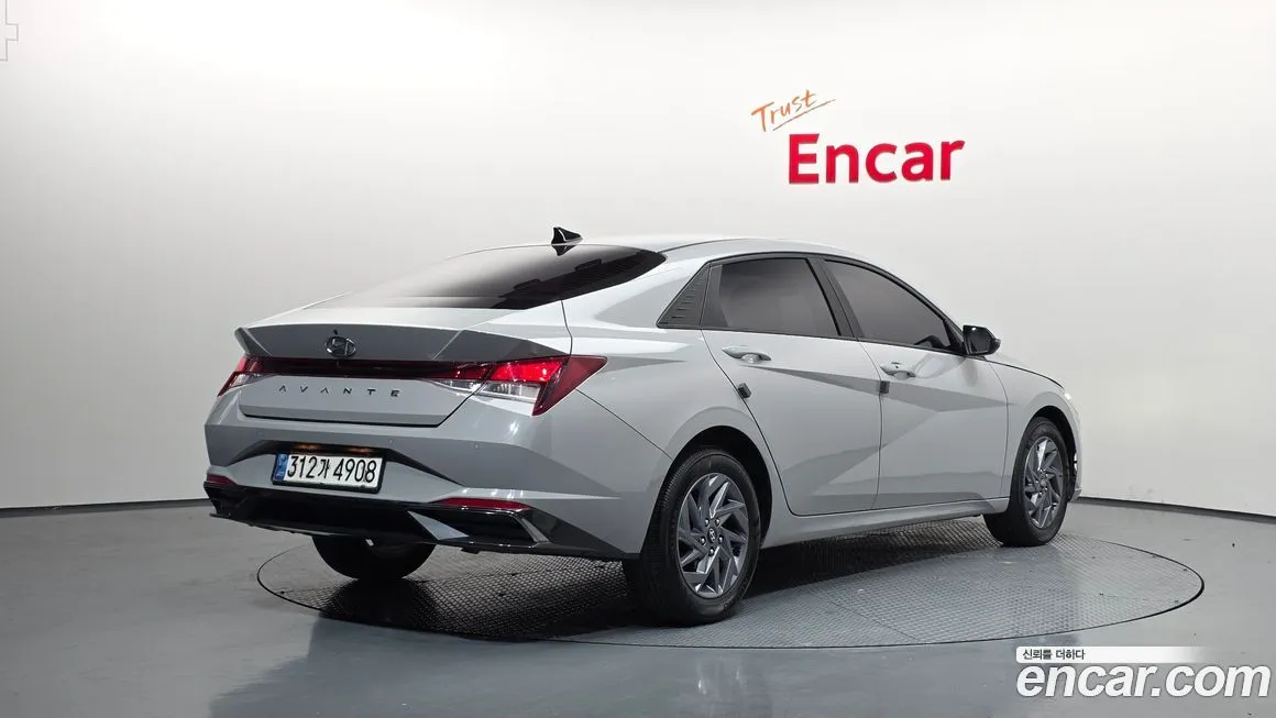 Hyundai AVANTE 2021 из KR, фото 2