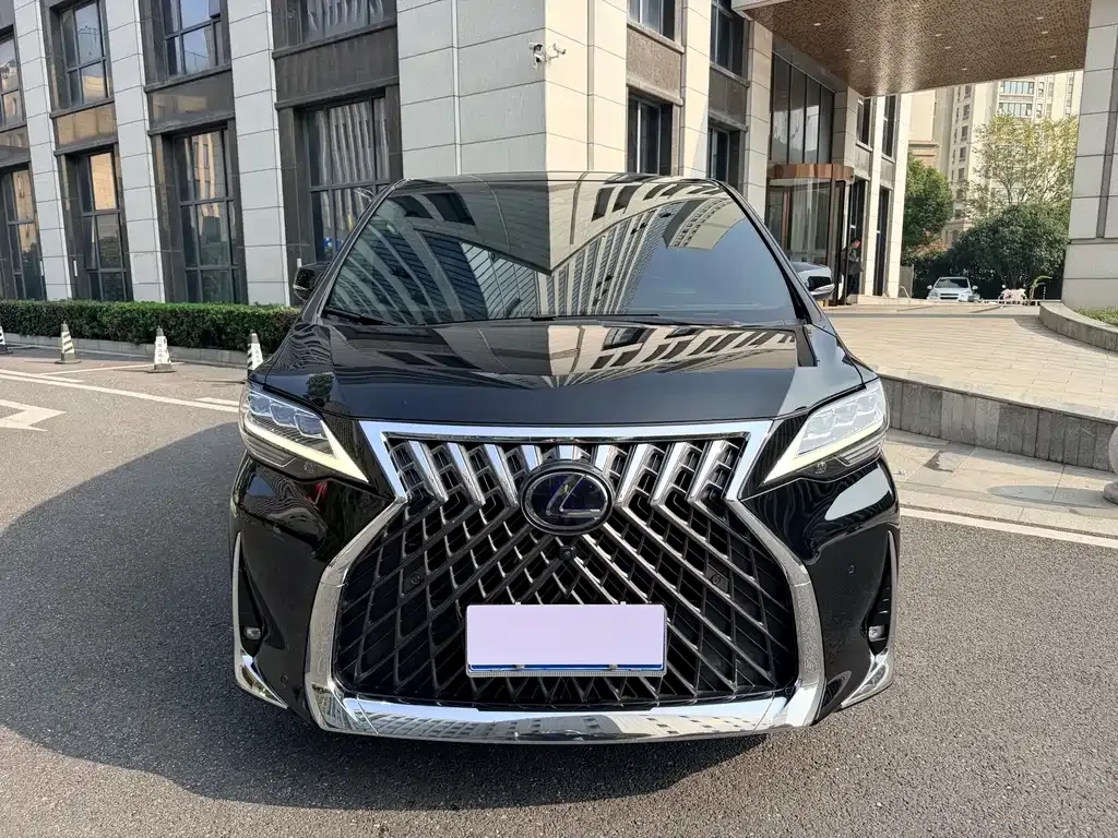 Lexus LM 2022 из CN, фото 2
