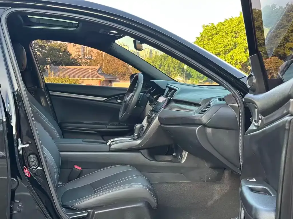 Honda Civic 2021 из CN, фото 10