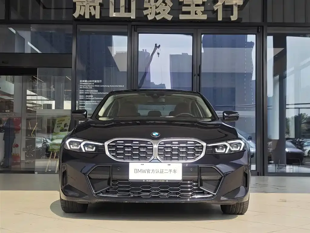 BMW 3 Series 2023 из CN, фото 2