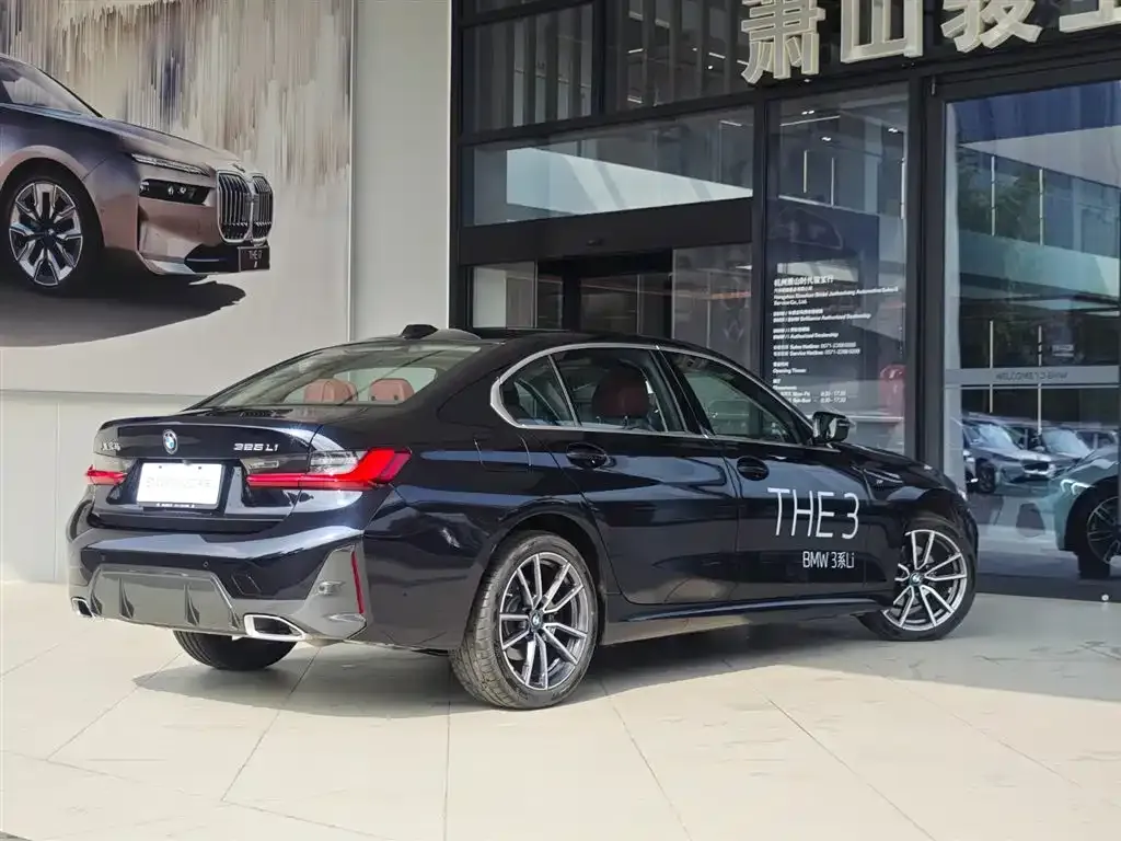 BMW 3 Series 2023 из CN, фото 4