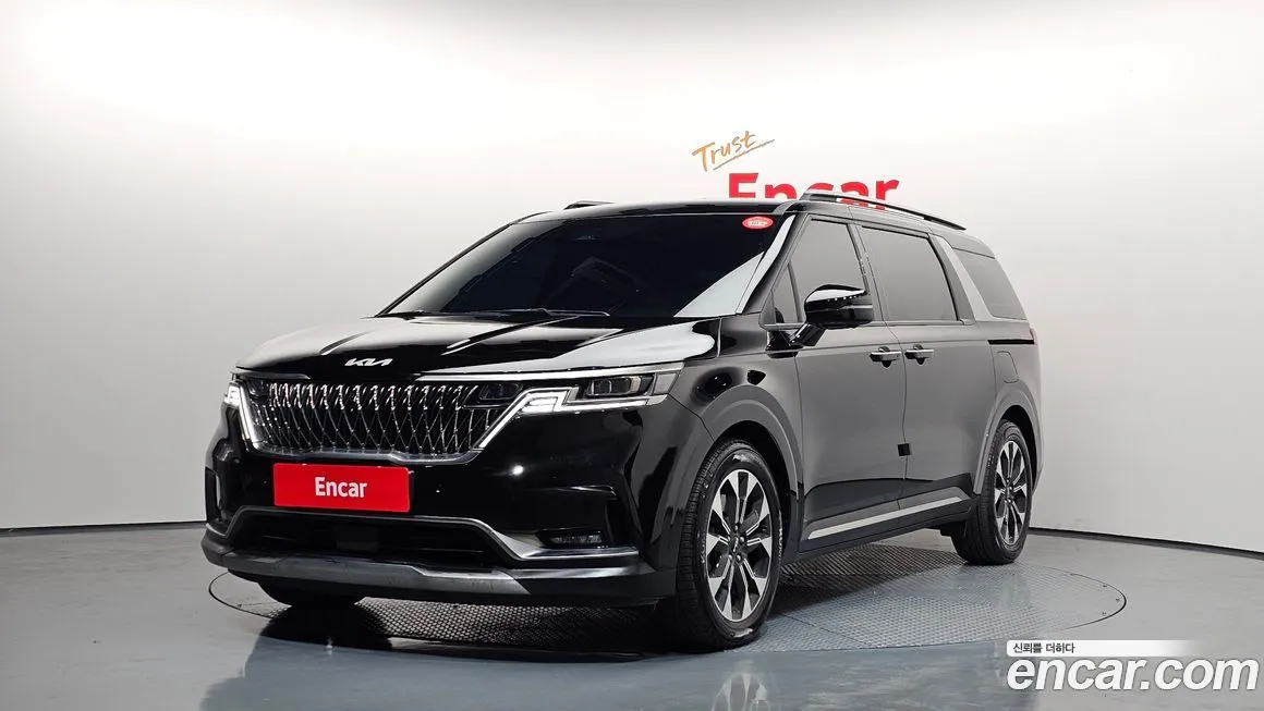 Kia Carnival — фото 1