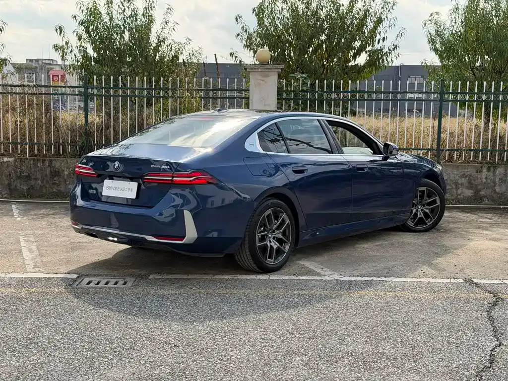 BMW i5 2024 из CN, фото 4