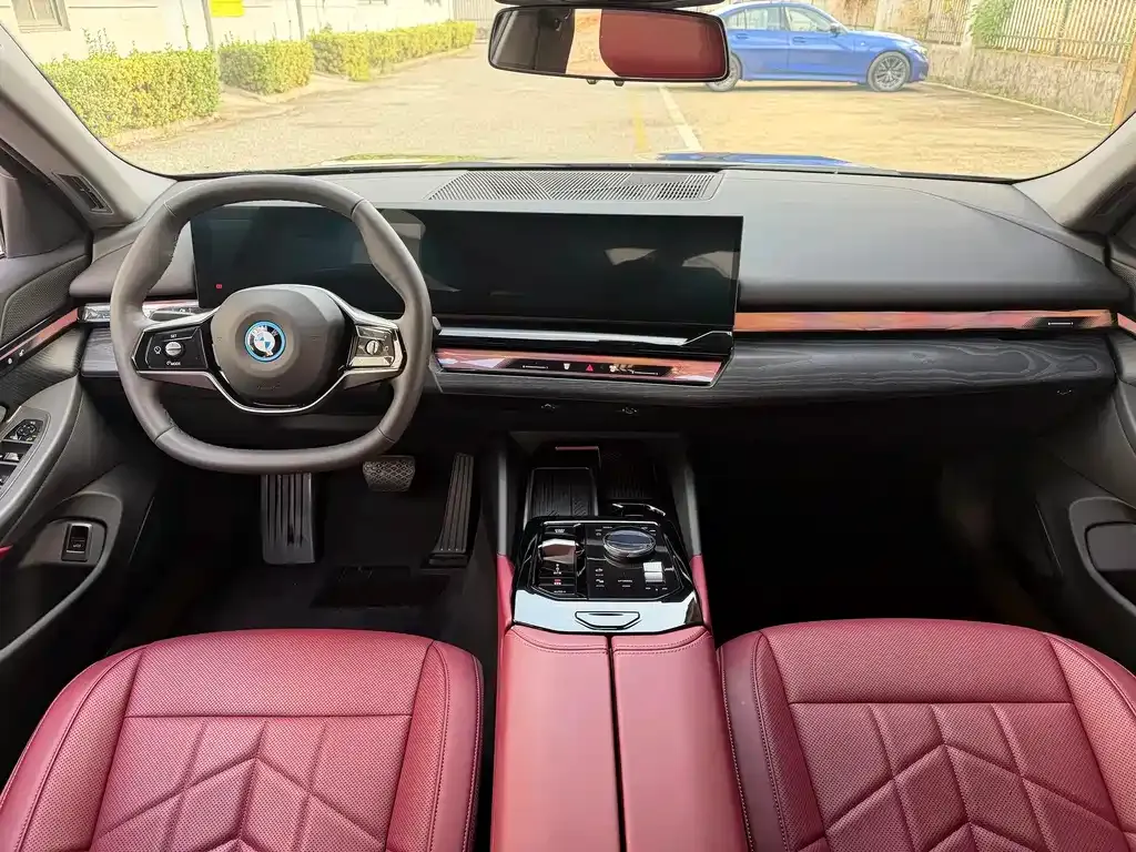 BMW i5 2024 из CN, фото 8