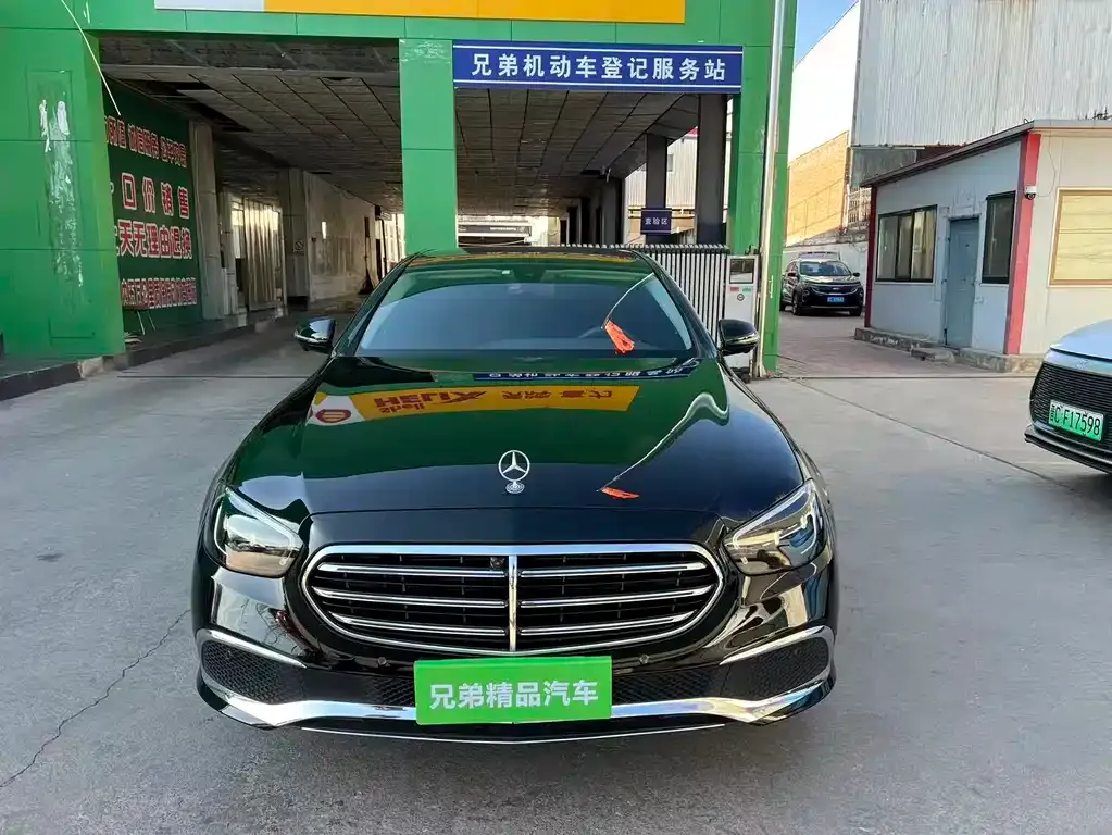 Mercedes-Benz E-Class 2023 из CN, фото 3