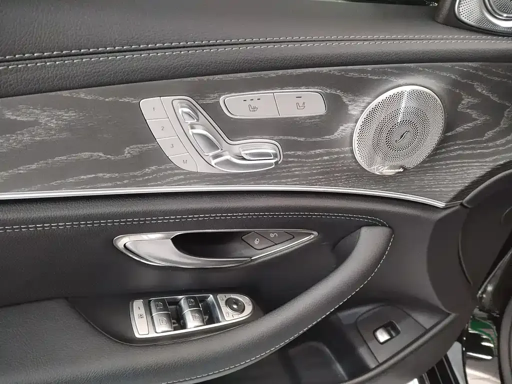 Mercedes-Benz E-Class 2023 из CN, фото 7