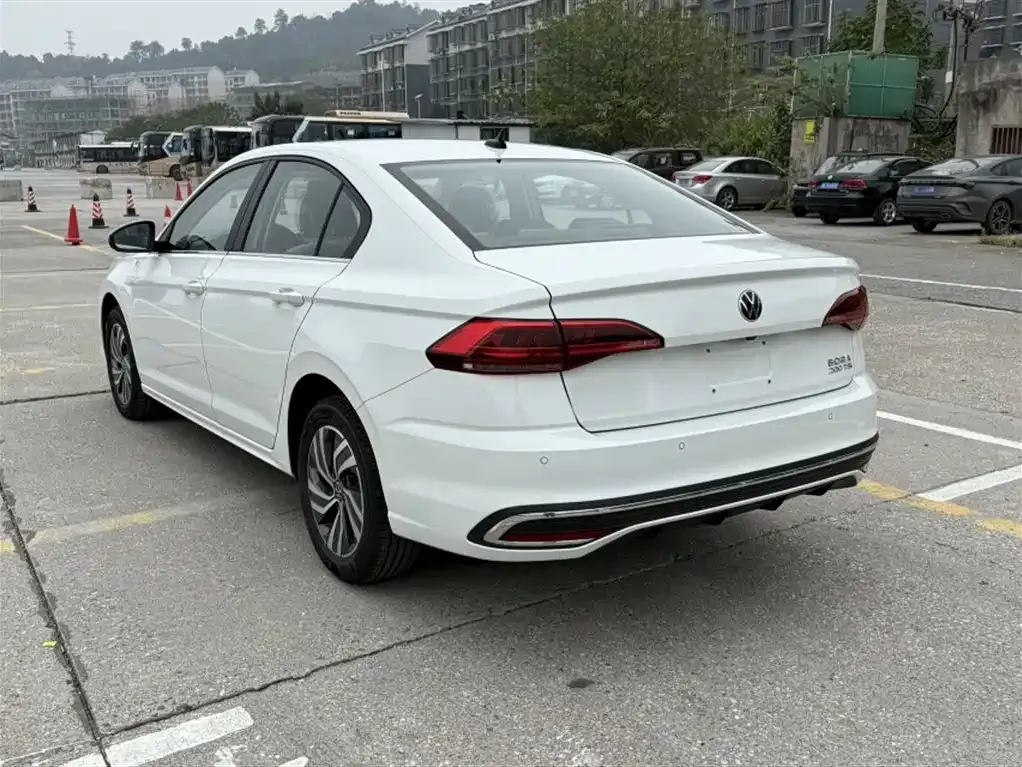 Volkswagen Bora 2025 из CN, фото 5