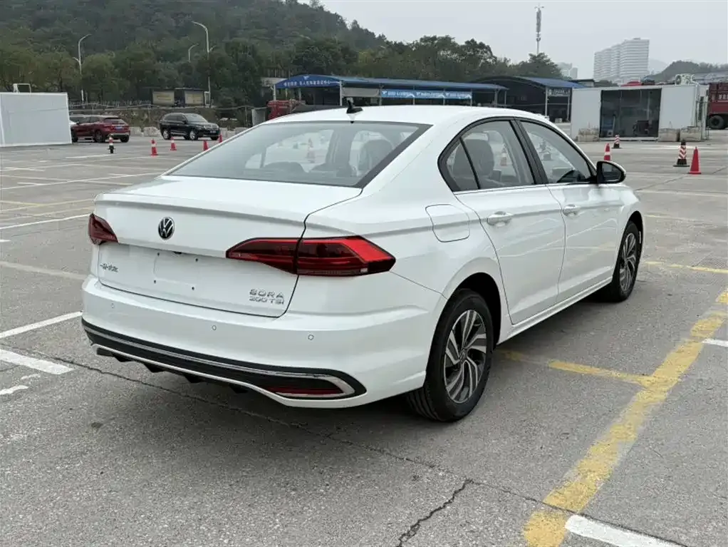 Volkswagen Bora 2025 из CN, фото 7