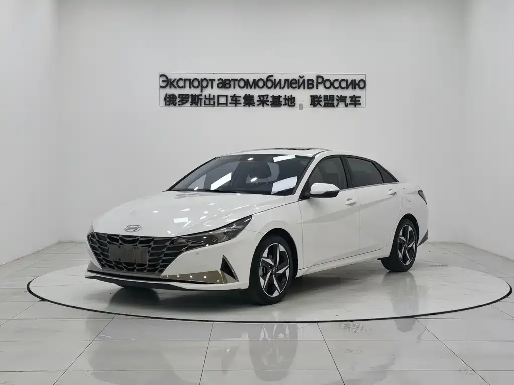 Hyundai Elantra 2022 из CN, фото 1