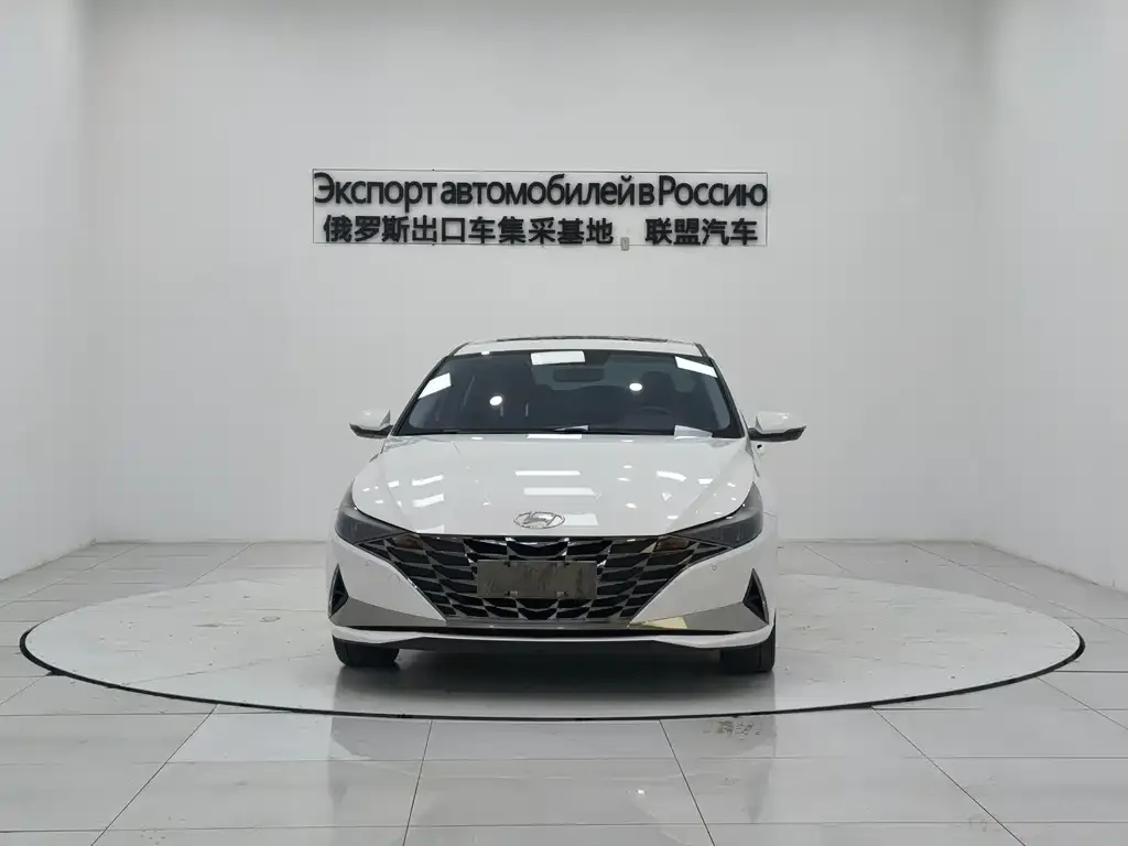 Hyundai Elantra 2022 из CN, фото 2