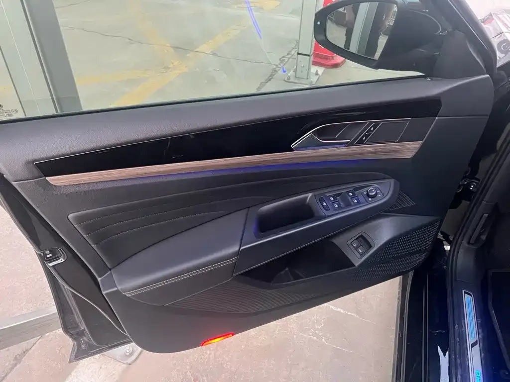 Volkswagen Passat New Energy 2021 из CN, фото 3