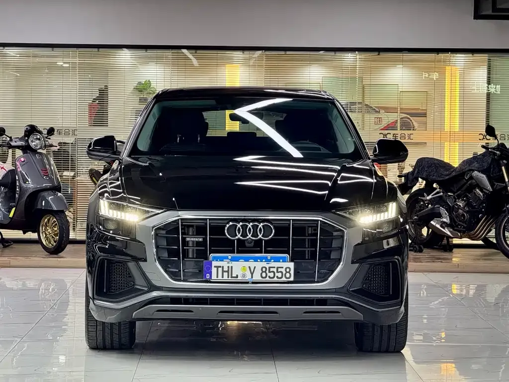 Audi Q8 2023 из CN, фото 3