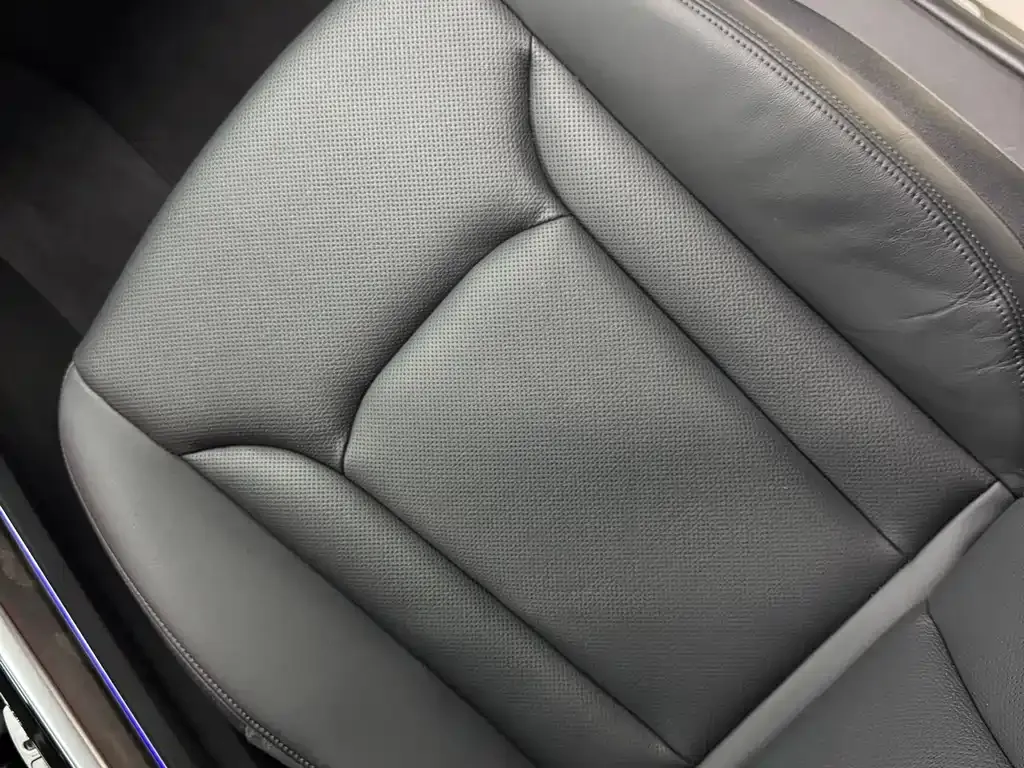 Audi Q8 2023 из CN, фото 9