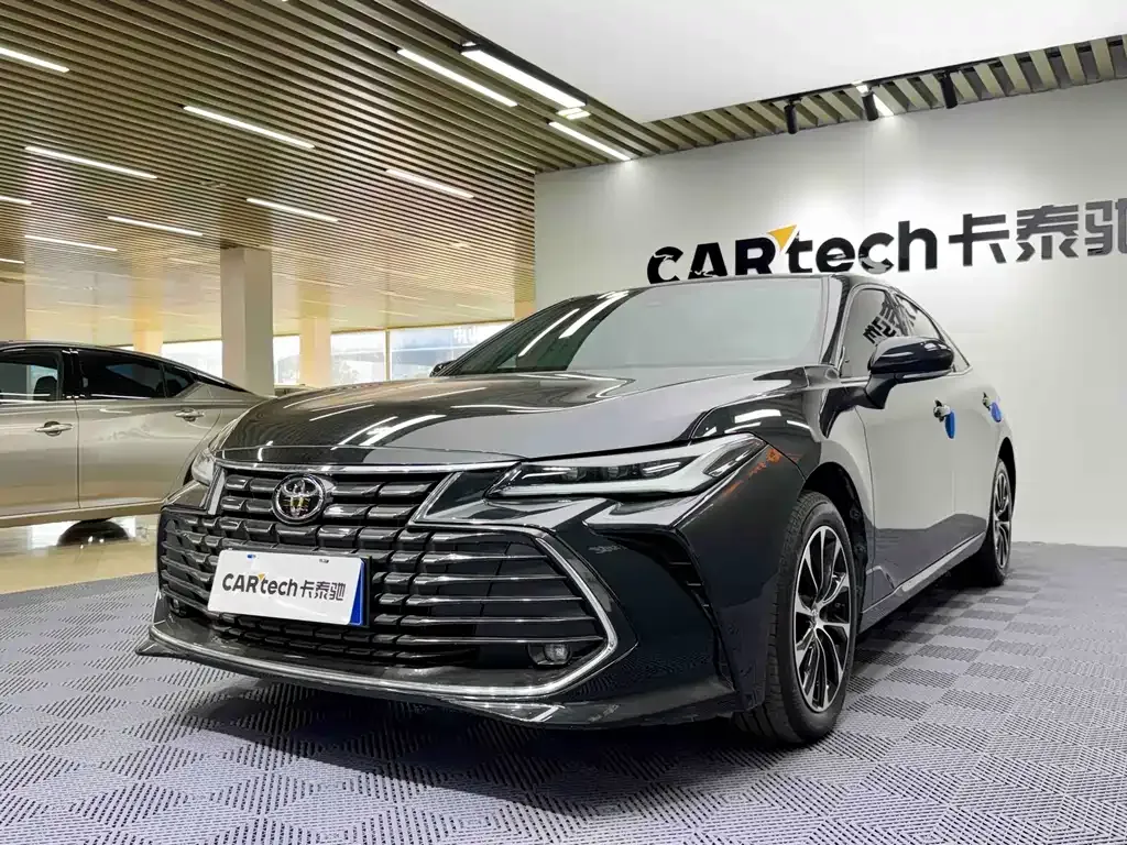 Toyota Avalon 2023 из CN, фото 2