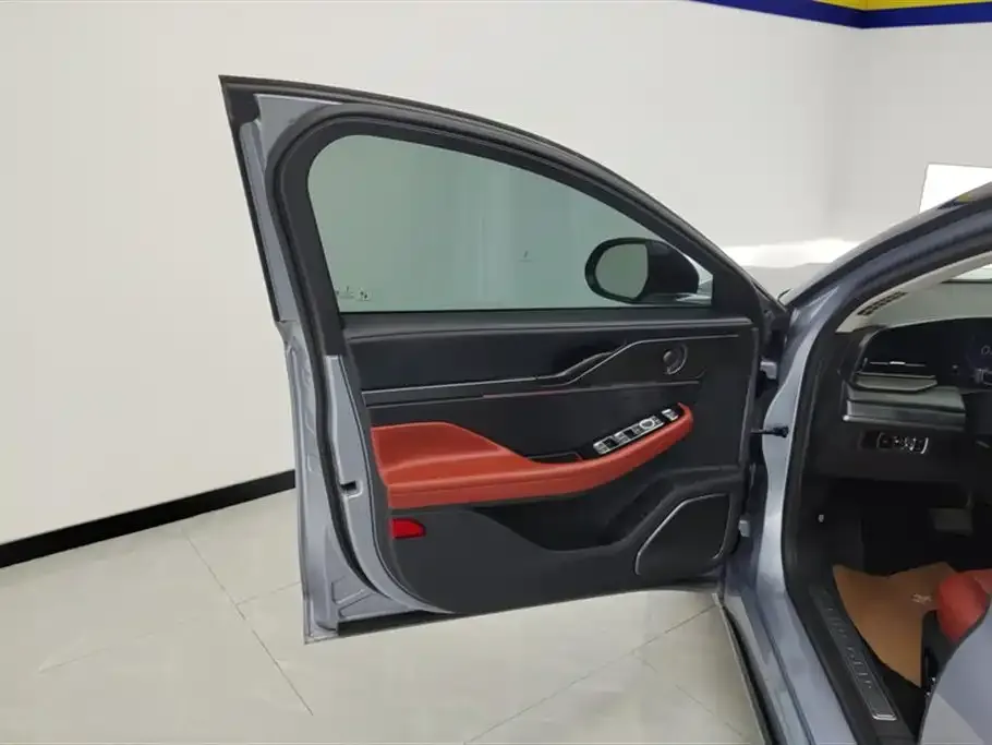 Lincoln Z 2022 из CN, фото 7