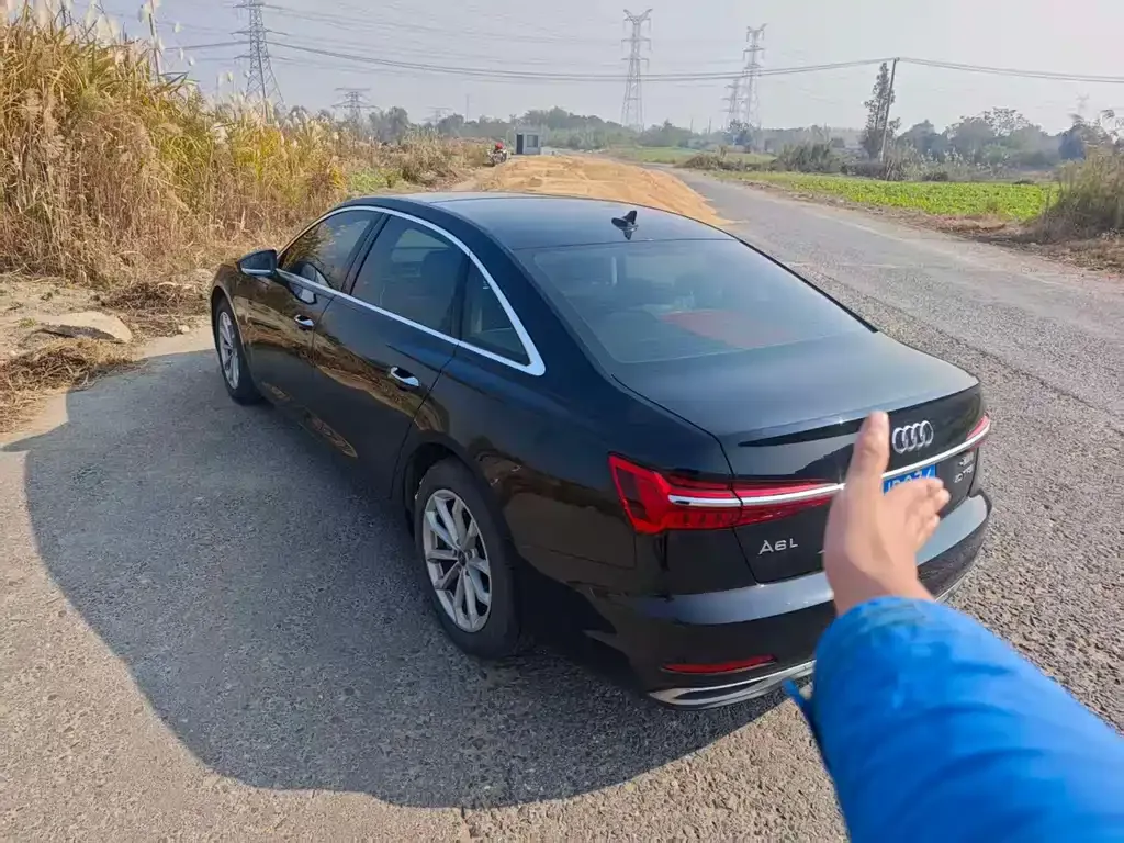 Audi A6L 2023 из CN, фото 7