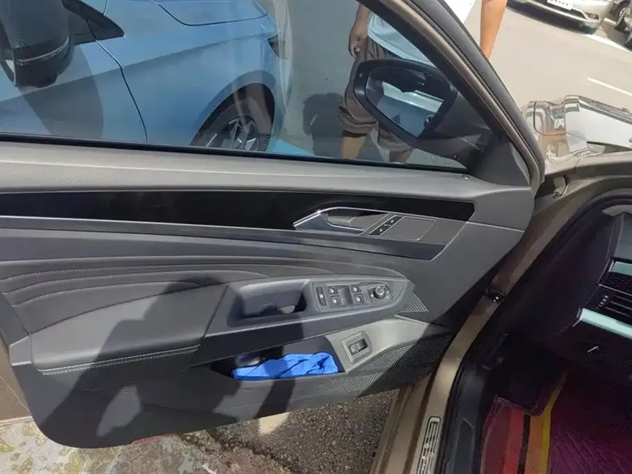 Volkswagen Passat 2021 из CN, фото 7