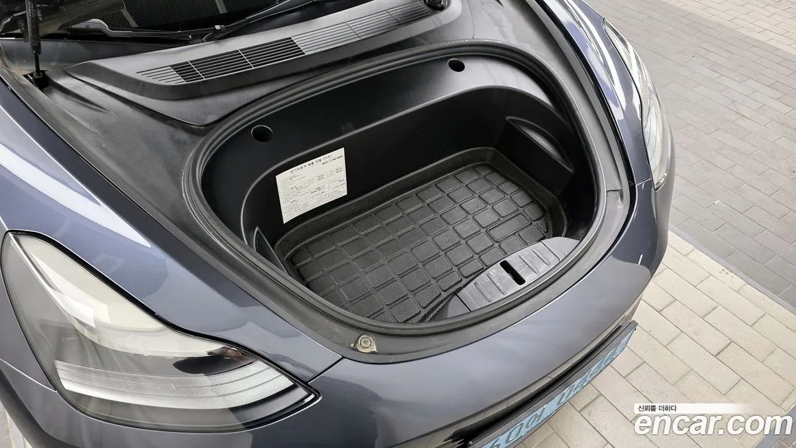 Tesla Model 3 — фото 6
