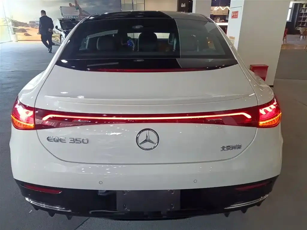 Mercedes-Benz EQE 2023 из CN, фото 6