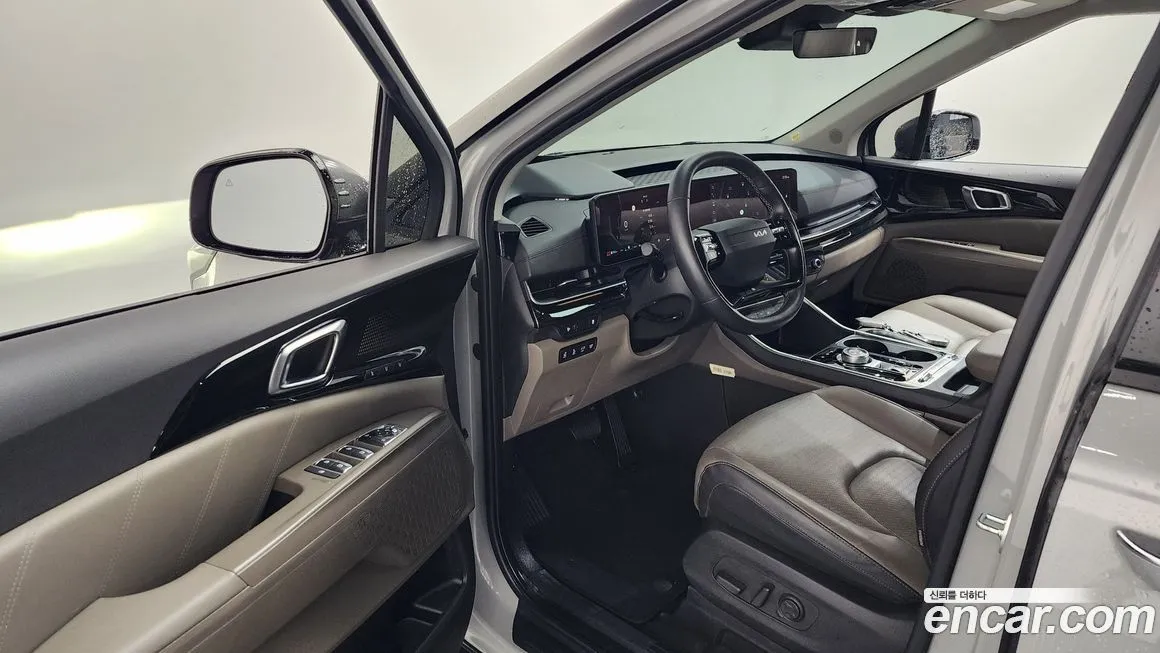 Kia Carnival — фото 10