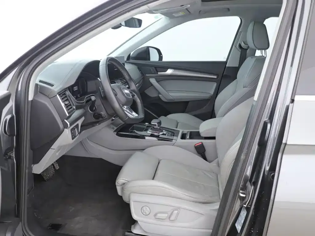 Audi Q5L 2021 из CN, фото 6