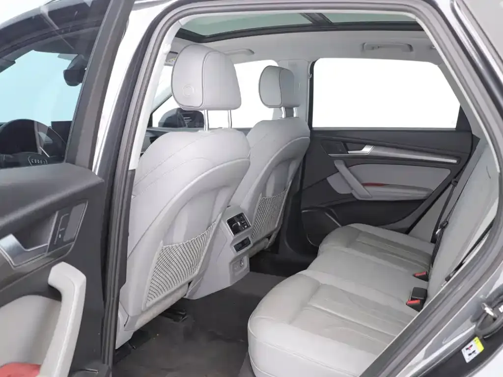 Audi Q5L 2021 из CN, фото 7