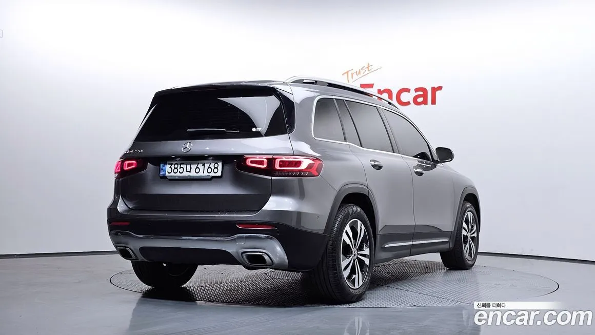 Mercedes-Benz GLB-Class — фото 2