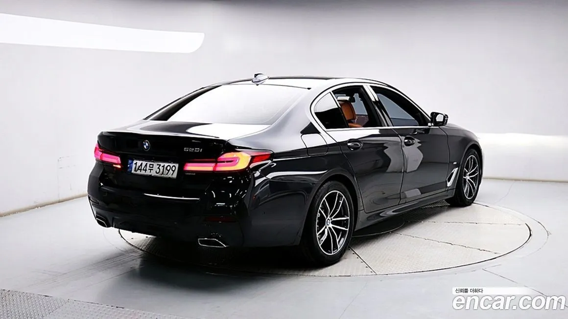 BMW 5-Series — фото 4