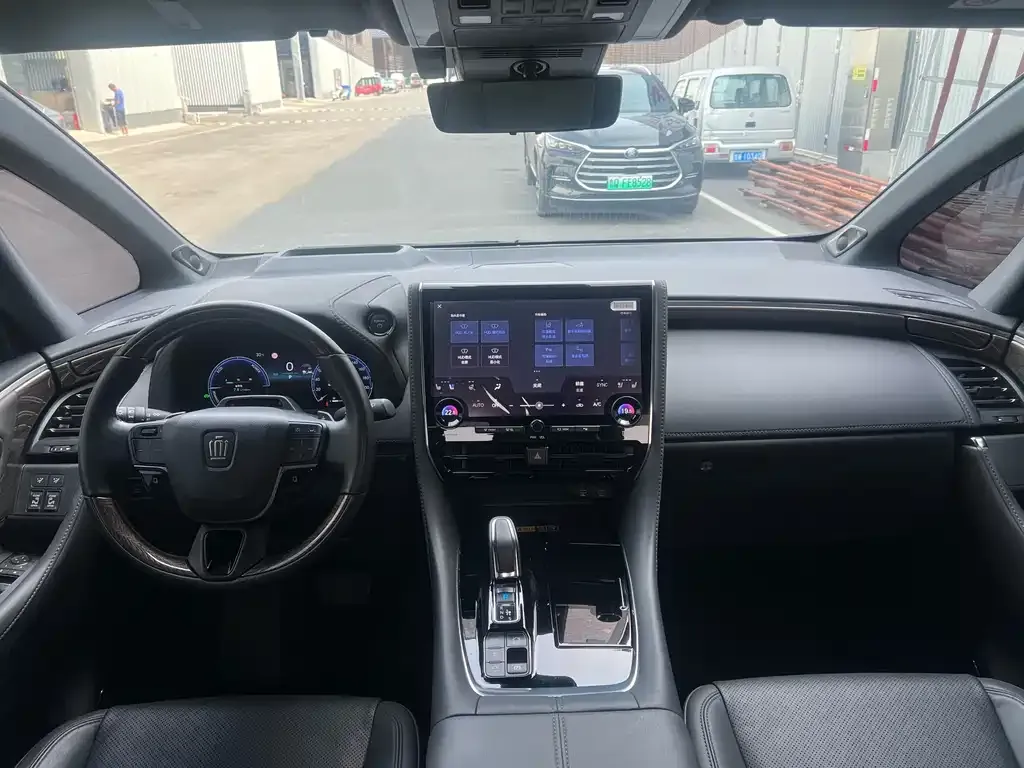 Toyota Vellfire 2024 из CN, фото 7