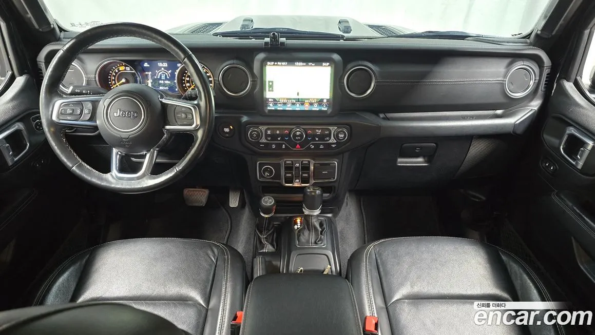 Jeep Wrangler 2021 из KR, фото 7