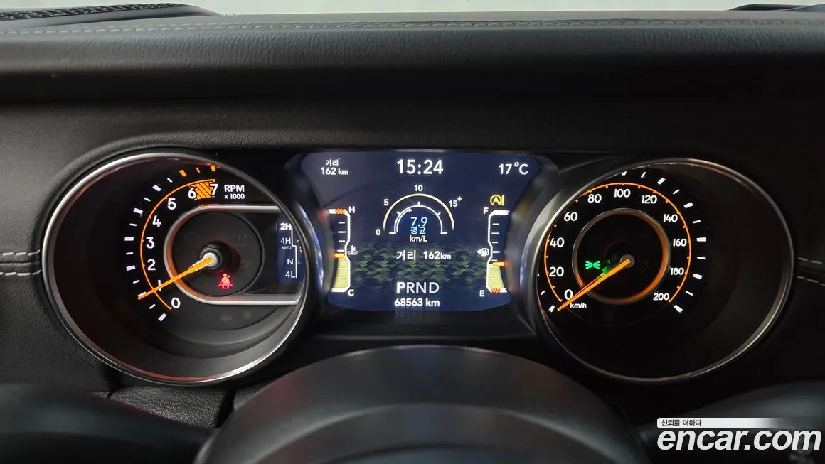 Jeep Wrangler 2021 из KR, фото 8