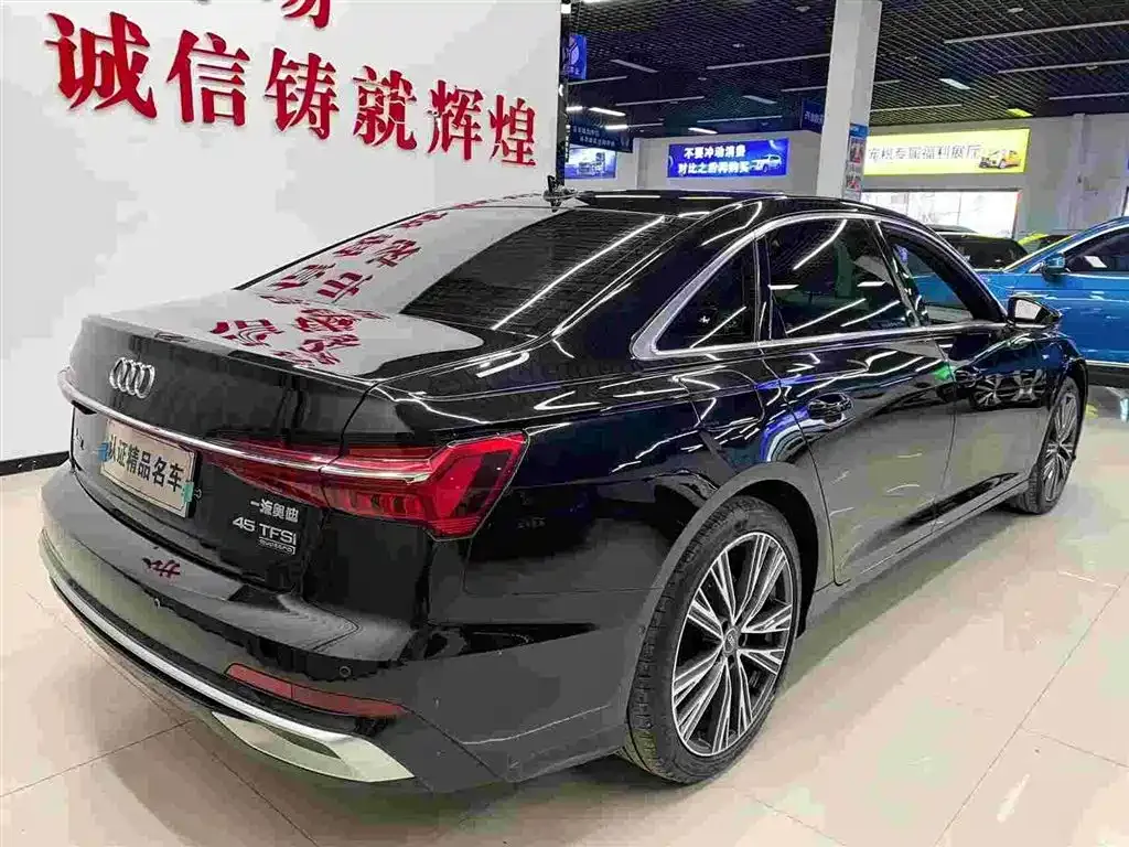 Audi A6L 2024 из CN, фото 4
