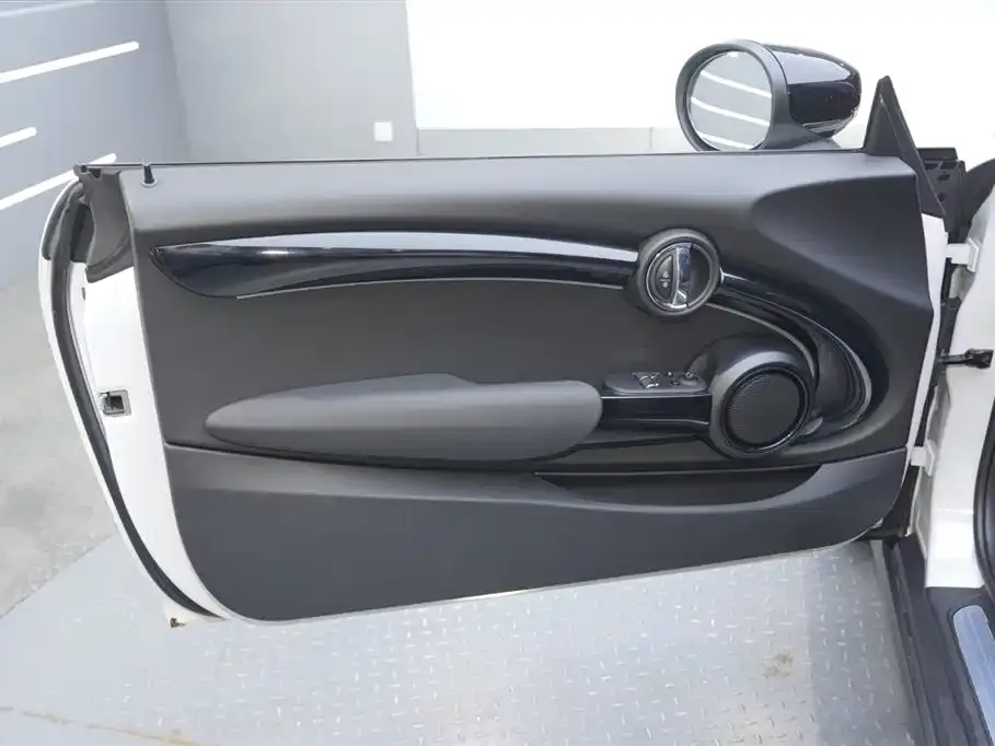 MINI Cooper (3-door) 2023 из CN, фото 10