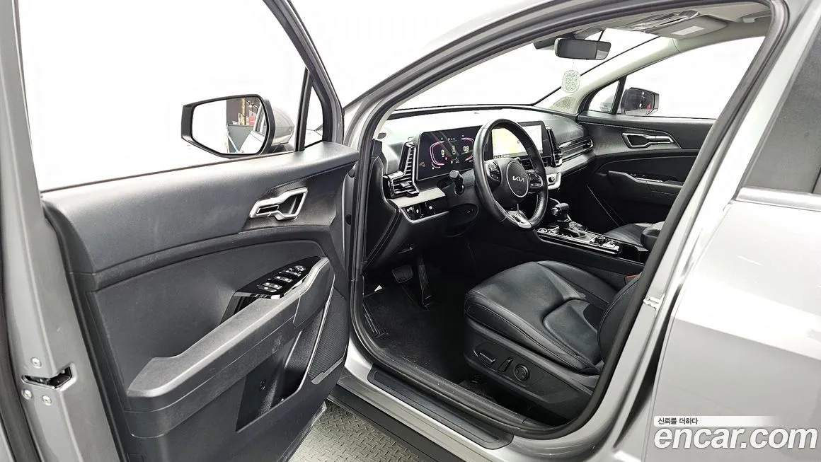 Kia Sportage — фото 10
