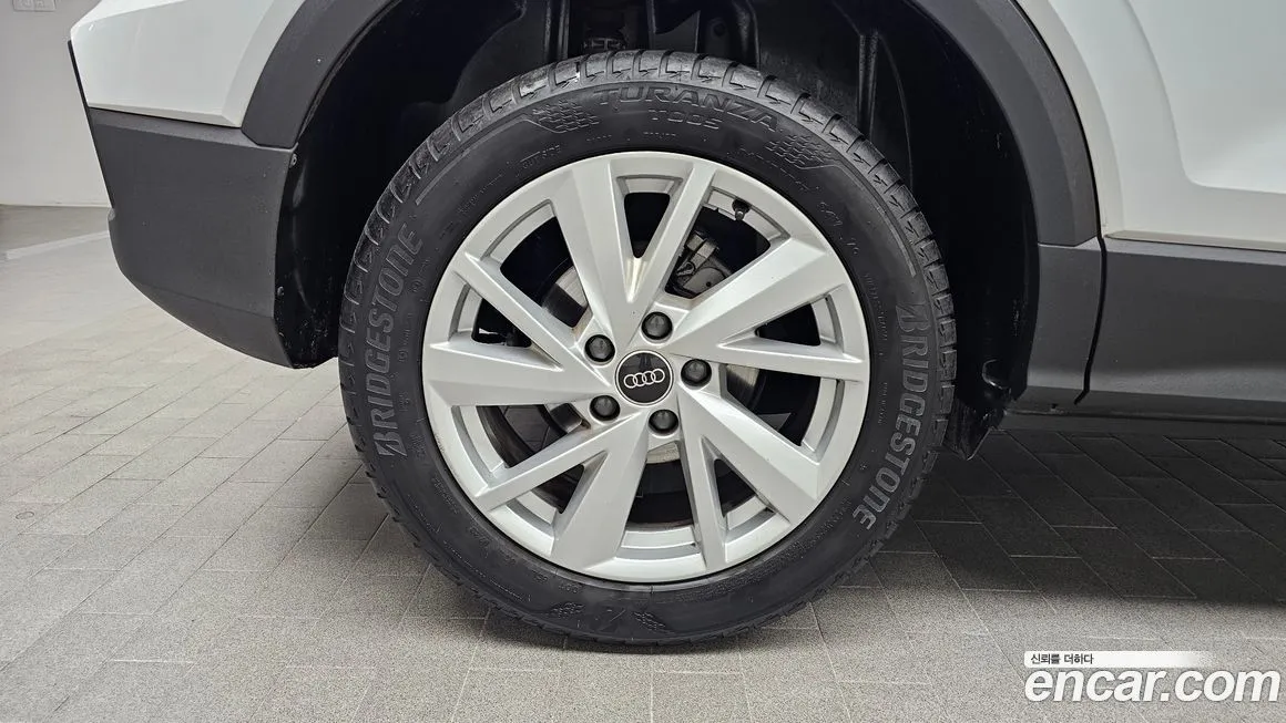 Audi Q2 2023 из KR, фото 5