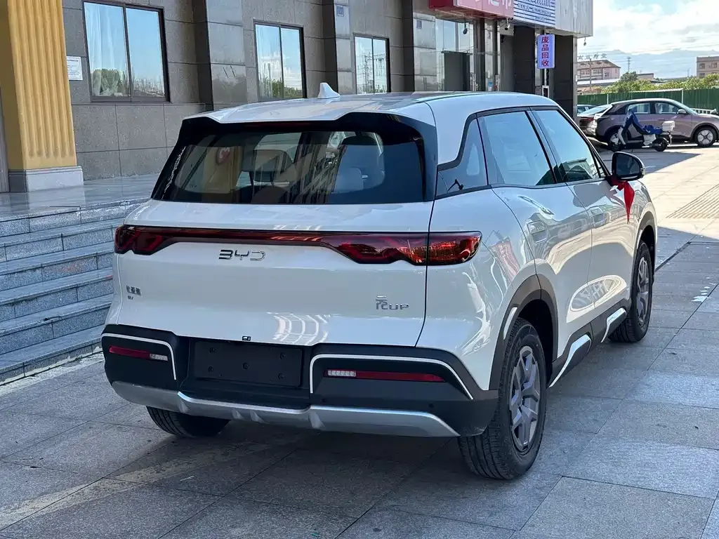 BYD Yuan UP 2025 из CN, фото 3