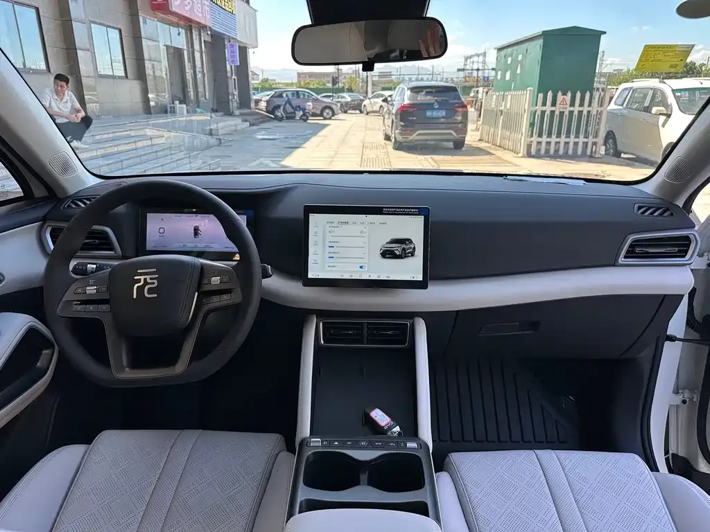 BYD Yuan UP 2025 из CN, фото 8