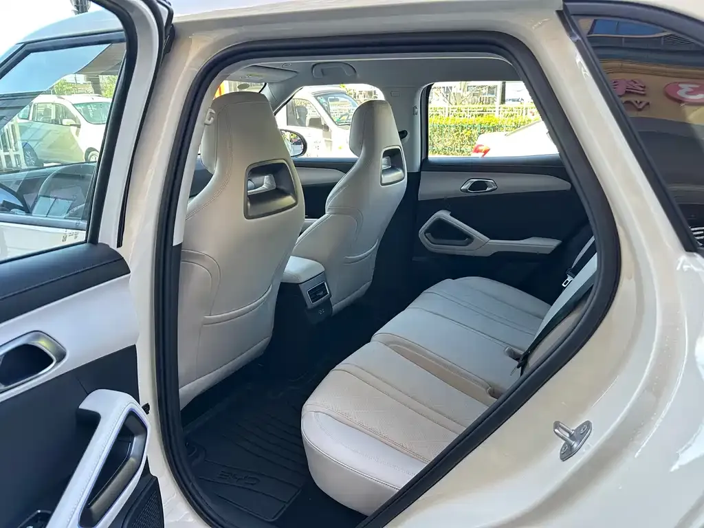 BYD Yuan UP 2025 из CN, фото 9