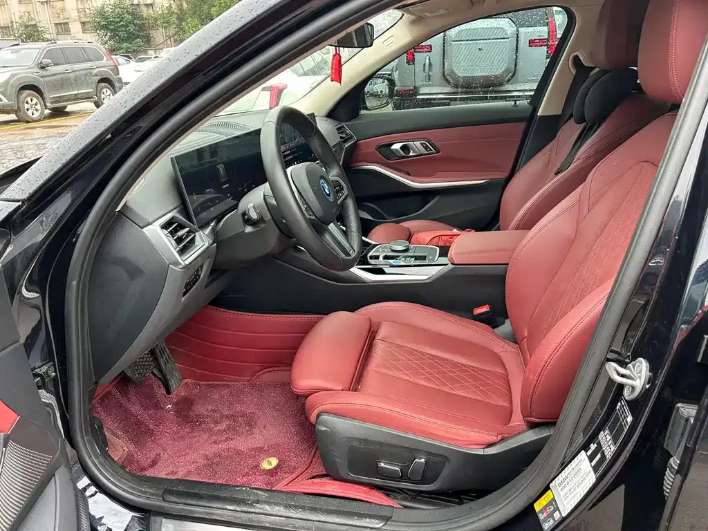 BMW i3 2024 из CN, фото 4