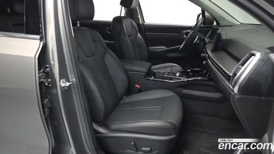 Kia Sorento — фото 10