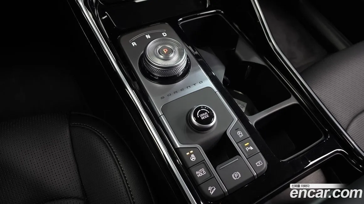 Kia Sorento — фото 9