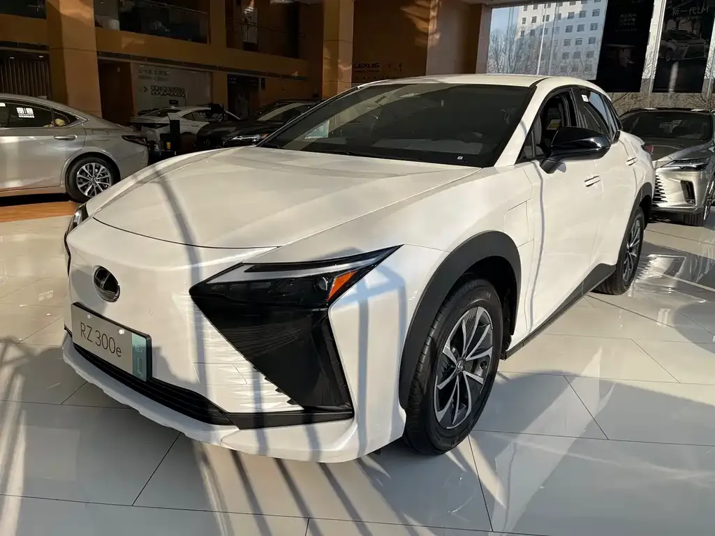 Lexus RZ 2023 из CN, фото 1