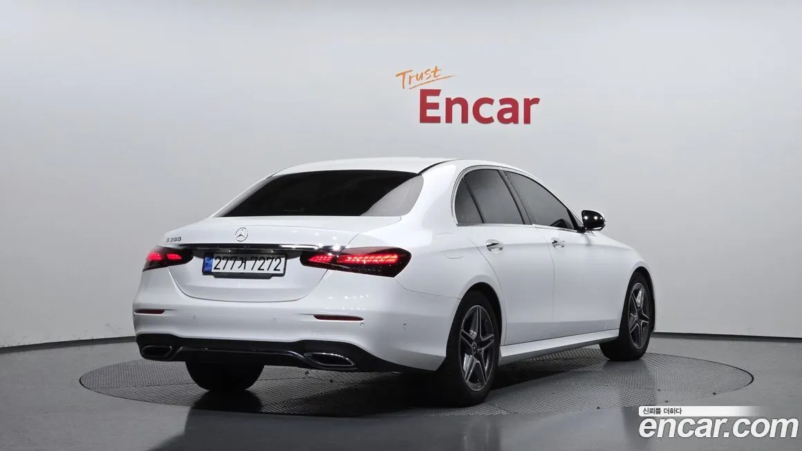 Mercedes-Benz E-Class — фото 2