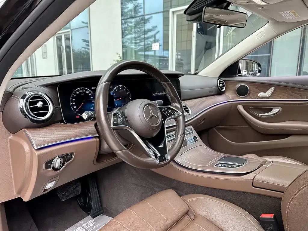 Mercedes-Benz E-Class 2023 из CN, фото 8