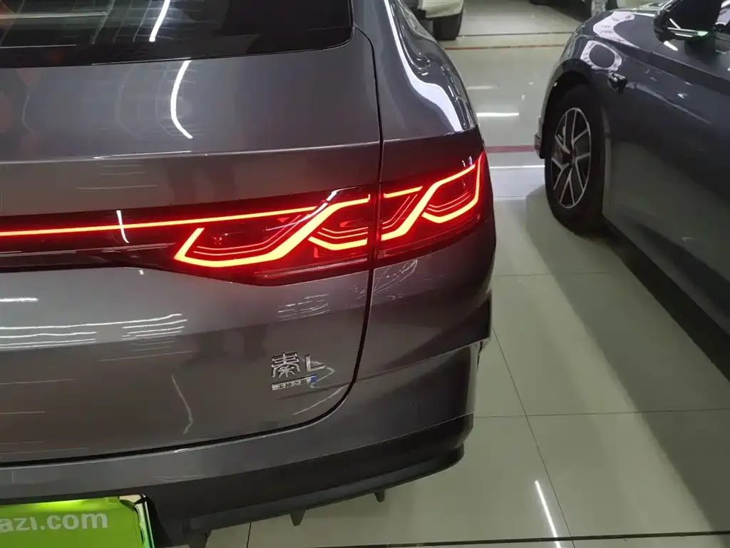 BYD Qin L — фото 8