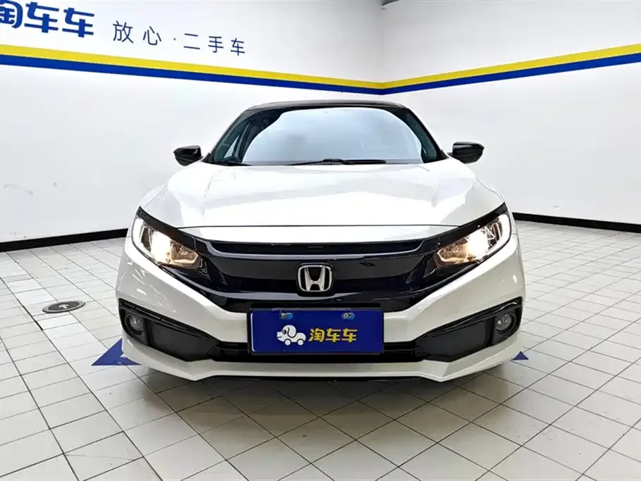 Honda Civic 2021 из CN, фото 2